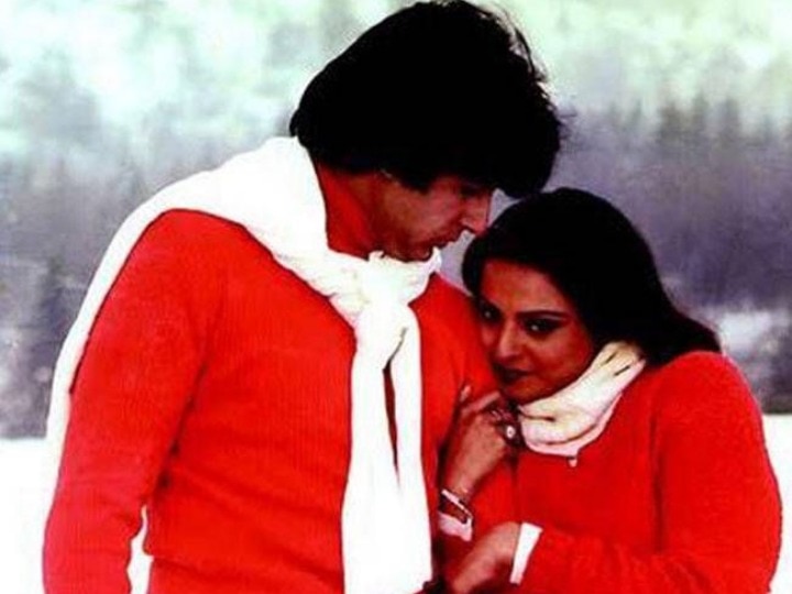 यह फोटो अमिताभ और रेखा की एक फिल्म के सेट का है और सोशल मीडिया पर काफी शेयर किया जा रहा है. ख़बरों की मानें तो यह रेयर फोटो अमिताभ बच्चन की फिल्म ‘दो अनजाने’ के सेट्स का है.
