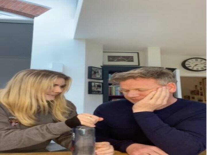 Viral: Chef Gordon Ramsay's daughter's prank video goes viral, users forced to laugh मशहूर शेफ गॉर्डन रामसे की बेटी का प्रैंक वीडियो वायरल, हंसने पर मजबूर हुए यूजर्स