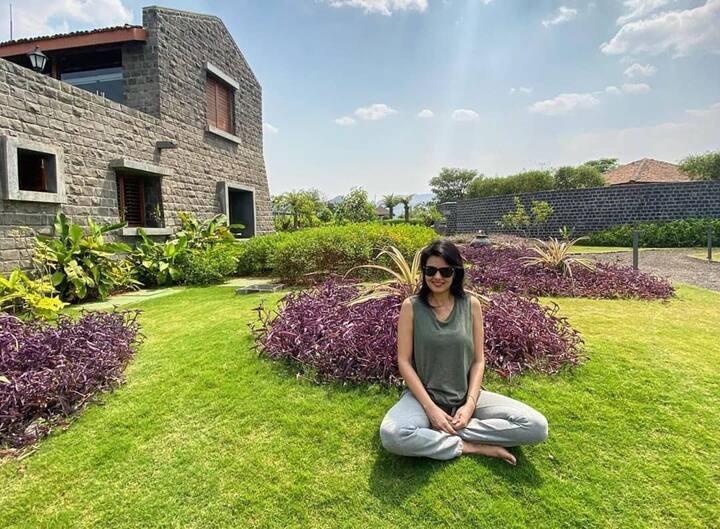 श्वेता को भी अक्सर आदित्य के साथ स्पॉट किया जाता है. श्वेता आदित्य को बहुत सपोर्ट करती हैं.