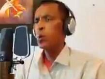 मुंह से सीटी की धुन पर बजाया 'ऐ मेरी जोहराजबीं', अब वीडियो हो रहा वायरल, आप भी सुनिए