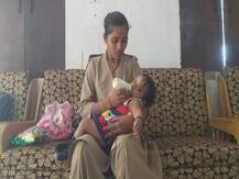 ड्यूटी और मां के फर्ज का संतुलन बखूबी निभा रही हैं रिन्कू, महिला कॉन्सटेबल के जज्बे की हो रही है सराहना