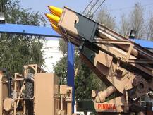 Ordnance Factory Day पर लगी शानदार प्रदर्शनी, अत्याधुनिक हथियारों को देख उत्साहित हुए लोग