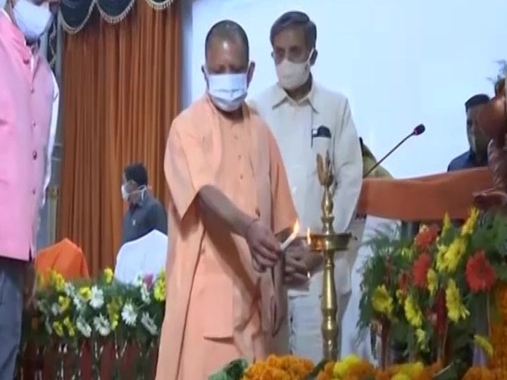 CM Yogi Adityanath inaugurate program on nath panth in Gorakhpur  गोरखपुर में नाथ पंथ पर बड़े कार्यक्रम का आगाज, सीएम योगी ने किया उद्घाटन