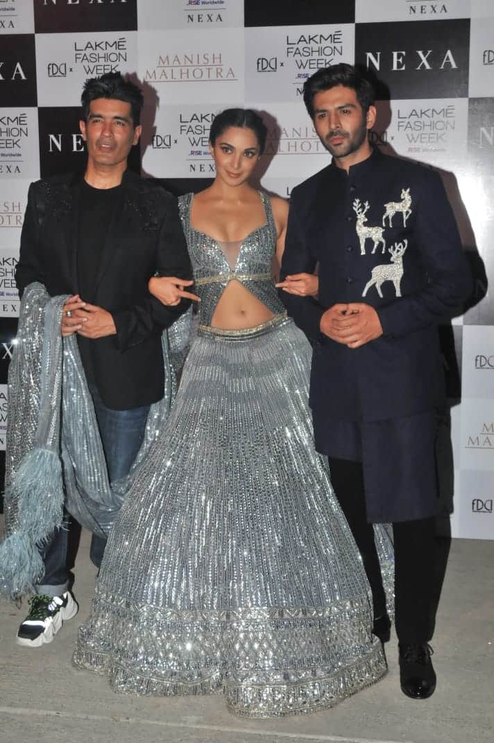 बता दें कि मनीष मल्होत्रा ने हाल ही में अपना लेटेस्ट कलेक्शन लॉन्ट किया है. इस कलेक्शन का नाम है नूरानीयत. 