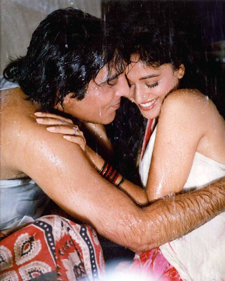 फिल्म 'दयावान' में माधुरी दीक्षित और विनोद खन्ना एक साथ नजर आए थे. इस फिल्म में माधुरी अपने से लगभग 20 साल बड़े विनोद खन्ना के साथ रोमांस किया था.