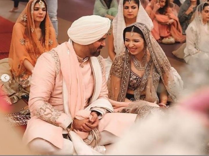 Harman Baweja and Sasha Ramchandani got married in gurdwara in a traditional way, see photos Harman Baweja Wedding Photos: शादी के बंधन में बंधे प्रियंका चोपड़ा के एक्स ब्वॉयफ्रेंड, यहां देखिए शादी की तस्वीरें और वीडियो