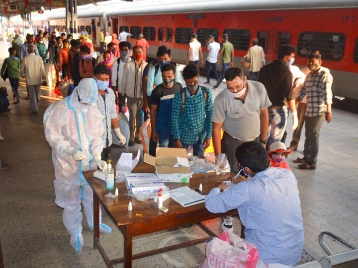 Corona in Maharashtra: Antigen test will be held at bus-railway station and mall in Mumbai from today Coronavirus: महाराष्ट्र में 30 हजार नए केस दर्ज, मुंबई में बस-रेलवे स्टेशन और मॉल में एंटिजन टेस्ट आज से