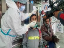 जम्मू-कश्मीर: कोरोना के खिलाफ प्रशासन ने कसी कमर, पर्यटकों के लिए अनिवार्य हुई टेस्टिंग