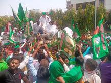 RJD के विधानसभा घेराव के दौरान पटना में जमकर हंगामा, पुलिस ने भांजी लाठियां