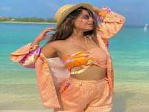 Hina Khan अपने बॉयफ्रेंड Rocky Jaiswal के साथ मालदीव में कर रही हैं पार्टी, देखें तस्वीरें