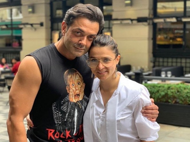 कुछ ऐसी है Bobby Deol की लव स्टोरी, रेस्तरां में दिखी लड़की से हो गया था प्यार, फिर उसी से कर ली शादी