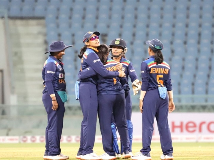 Indian women cricket team beat South Africa in third t20 by 10 wickets IND Vs SA Women: भारतीय महिला क्रिकेट टीम ने आखिरी टी20 में दक्षिण अफ्रीका को 9 विकेट से हराया