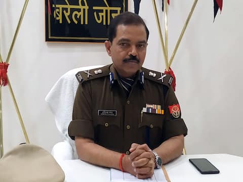 योगी सरकार के 4 साल पूरे होने पर बरेली पुलिस ने गिनाईं उपलब्धियां, जानें- क्या कहते हैं आंकड़े योगी सरकार के 4 साल पूरे होने पर बरेली पुलिस ने गिनाईं उपलब्धियां, जानें- क्या कहते हैं आंकड़े