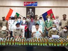कौशांबी: अवैध शराब का जखीरा बरामद, बीजेपी नेता समेत 8 आरोपी गिरफ्तार