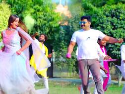 Holi Song: पवन सिंह और नीलम गिरी के नए होली सॉन्ग का धमाल, मिले  7 करोड़ से ज्यादा व्यूज