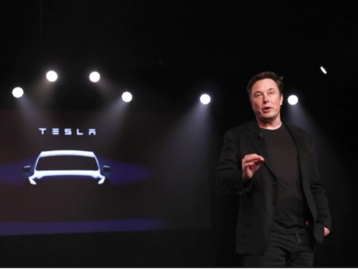 Now buy a Tesla with Bitcoin Elon Musk makes it official अब Bitcoin से खरीद सकते हैं Tesla कार, कंपनी ने शुरू की सेवा
