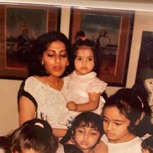 सुनीता कपूर के बर्थडे पर बेटी सोनम कपूर ने शेयर की अनदेखी तस्वीरें, मां-बेटी की जोड़ी लग रही बेहद खूबसूरत