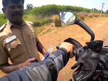 तमिलनाडु: पुलिस ने एक बाइकर को बीच सड़क पर रोका, फिर कुछ ऐसा करने को कहा जिसे सुन आप हो जाएंगे हैरान