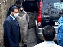 ईडी के सामने पेश हुईं महबूबा मुफ्ती, विपक्ष को चुप कराने के लिए केंद्रीय एजेंसियों के दुरुपयोग का लगाया आरोप