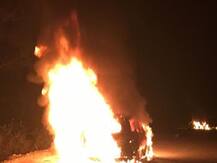 पश्चिम बंगाल: पहले चरण के मतदान से पहले चुनाव आयोग के वाहन को लगाई गई आग, पुलिस ने शुरू की जांच