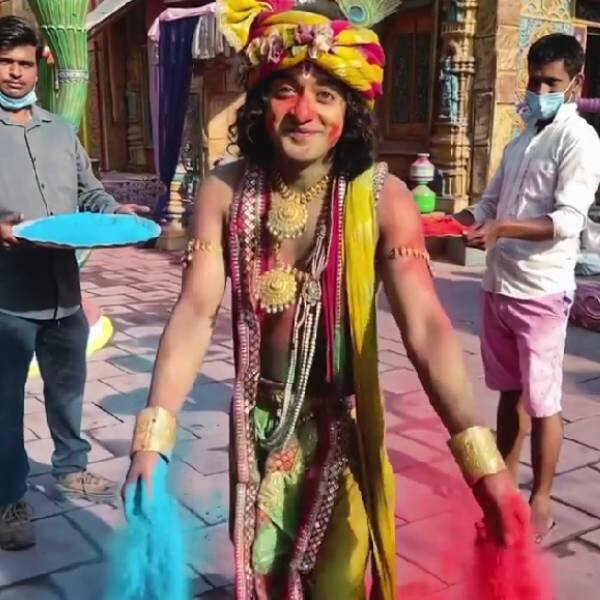 सुमेध और मल्लिका की परफॉर्मेंस को काफी सराहा जाता है और दोनों अपनी अदाकारी और एपीयरेंस से लोगों को अपना दिवाना बनाते हैं. 