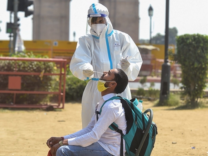 Delhi Coronavirus update: Morethan 1900 hundred new cases found in capital दिल्ली में डरा रहा कोरोना, साढ़े तीन महीने बाद आए 1900 से ज्यादा केस, अब तक 11 हज़ार से अधिक की मौत