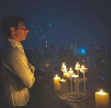 In Pics: 2600 स्क्वायर फीट के अपार्टमेंट में रहते हैं अभिनेता सोनू सूद, बेहद खूबसूरत है उनका घर