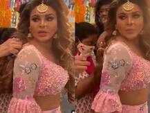 Video: शूटिंग के बीच टूटी राखी सावंत के ब्लाउज की डोरी, भड़कते हुए मेकर्स और प्रोड्यूसर पर ऐसे निकाला गुस्सा