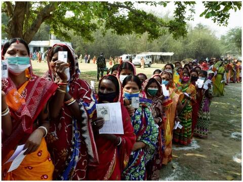 बंगाल चुनाव: पहले चरण में 84.13 फीसदी मतदान, हिंसा की छिटपुट घटनाओं में 10 लोग गिरफ्तार बंगाल चुनाव: पहले चरण में 84.13 फीसदी मतदान, हिंसा की छिटपुट घटनाओं में 10 लोग गिरफ्तार