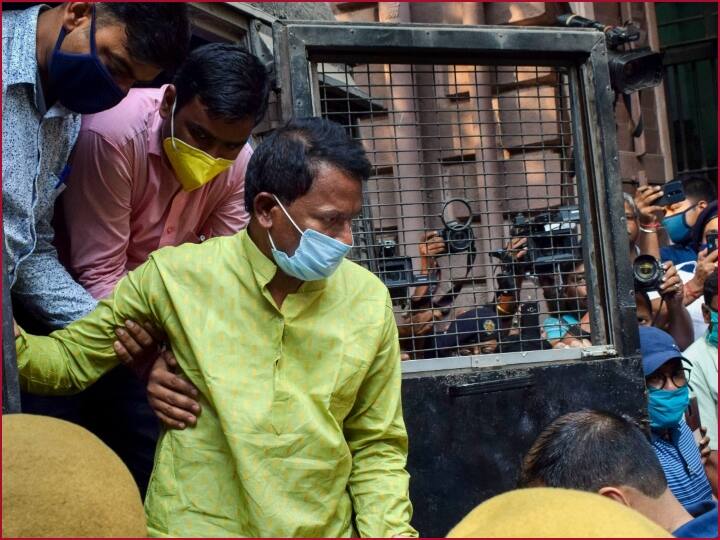 Kolkata: A Court sends TMC leader Chhatradhar Mahato to two day NIA custody in murder case CM ममता के करीबी छत्रधर महतो को कोर्ट ने दो दिनों की NIA कस्टडी में भेजा, हत्या के 12 साल पुराने मामले में हुई है गिरफ्तारी