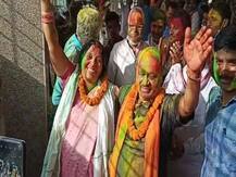 CM नीतीश के MLA ने सरकारी आदेश को दिखाया 'ठेंगा', होली पर कार्यक्रम का किया आयोजन, जमकर लगाए ठुमके