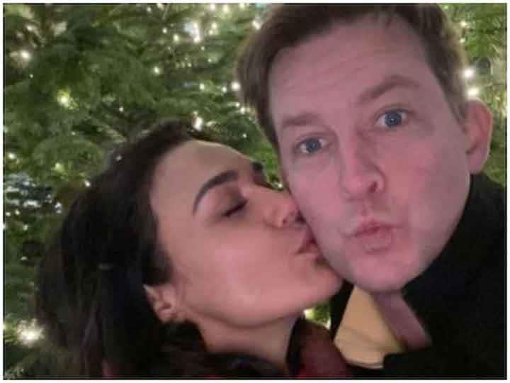 कभी बॉलीवुड की टॉप अभिनेत्रियों में शामिल रहीं प्रीति जिंटा ने जीन गुडइनफ से 29 फरवरी 2016 को शादी कर ली. शादी के बाद वह लॉस एंजेलिस चली गईं. वह बीच-बीच में भारत आती रहती हैं.