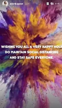 Malaika Arora और Arjun Kapoor ने इस बार यूं मनाई होली, मलाइका को मिला शानदार गिफ्ट