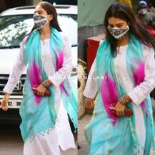 Pataudi's Holi 2021: सैफ-करीना ने होस्ट की पूल पार्टी, यहां देखिए सेलिब्रेशन की तस्वीरें