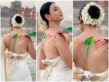 In Pics: गंगा किनारे इस अभिनेत्री ने बैकलेस ब्लाउज में मनाई जबरदस्त बनारसी होली, यहां देखिए खूबसूरत तस्वीरें