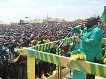 तंजानिया में पूर्व राष्ट्रपति के पार्थिव शरीर के दर्शन को उमड़े लोग, भगदड़ में 45 की मौत