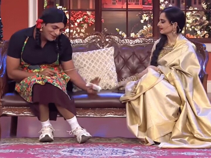 When Actress Rekha was confronted with Gutthi on comedy night with kapil, watch this hilarious video जब Kapil Sharma के शो पर एक्ट्रेस Rekha का हुआ था गुत्थी से सामना, हंस हंस कर लोट पोट हो गए सभी