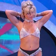 WWE रिंग में लड़ने के लिए हीरो से जड़ी बिकिनी पहनकर पहुंची थी स्टैसी कार्टर, तस्वीरों में देखिए उनका धांसू अंदाज