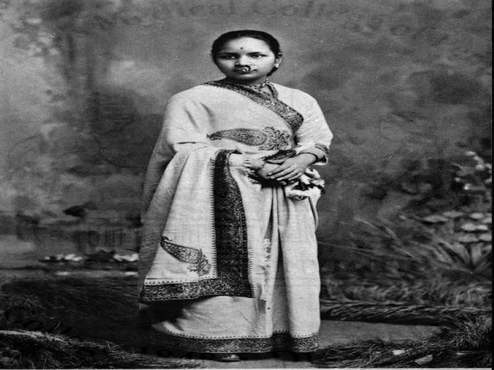 Anandibai Joshi created history by becoming the first woman doctor of the country, know her inspiring story Anandi Bai Joshi Birth Anniversary: देश की पहली महिला डॉक्टर आनंदीबाई जोशी की कहानी जानें