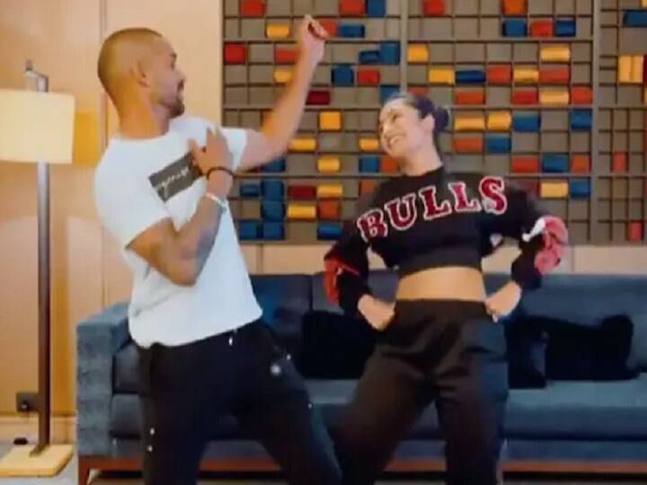 Shikhar Dhawan ने चहल की वाइफ Dhanashree Verma संग किया भांगड़ा, खूब देखा जा रहा है वीडियो Shikhar Dhawan Dance With Dhanashree Verma Bhangra In Gabbar Style Watch video goes viral Shikhar Dhawan ने चहल की वाइफ Dhanashree Verma संग किया भांगड़ा, खूब देखा जा रहा है वीडियो