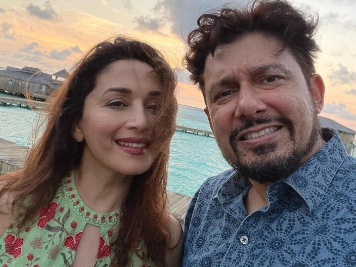 Sriram Nene and Madhuri Dixit seen enjoying summer in Maldives shared a very romantic picture मालदीव में पति के साथ समर एन्जॉय कर रही हैं Madhuri Dixit, सामने आईं रोमांटिक तस्वीर