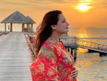 Good News! शादी के डेढ़ महीने बाद दीया मिर्जा ने किया बेबी बंप फ्लॉन्ट, प्रियंका से लेकर अनुष्का ने दी बधाई