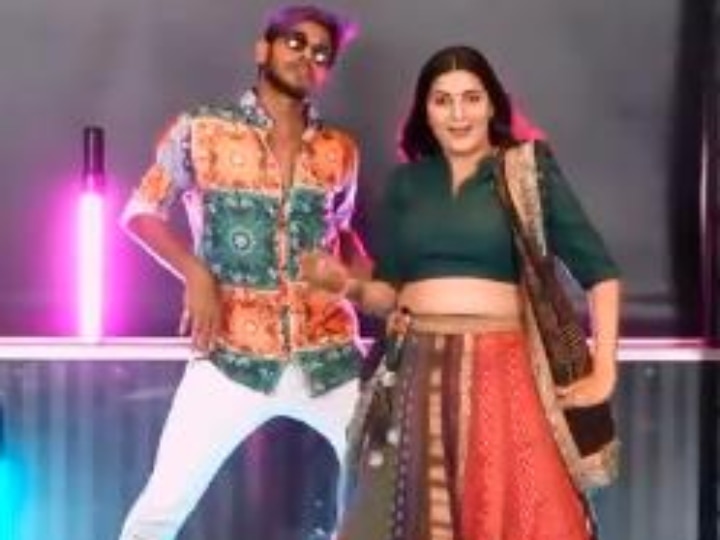 Sapna chaudhary gives a dashing duet dance performance with Melvin louis video went viral Sapna chaudhary ने Melvin louis के साथ दिया धमाकेदार डुएट परफॉर्मेंस, सोशल मीडिया पर जमकर वायरल हो रहा वीडियो