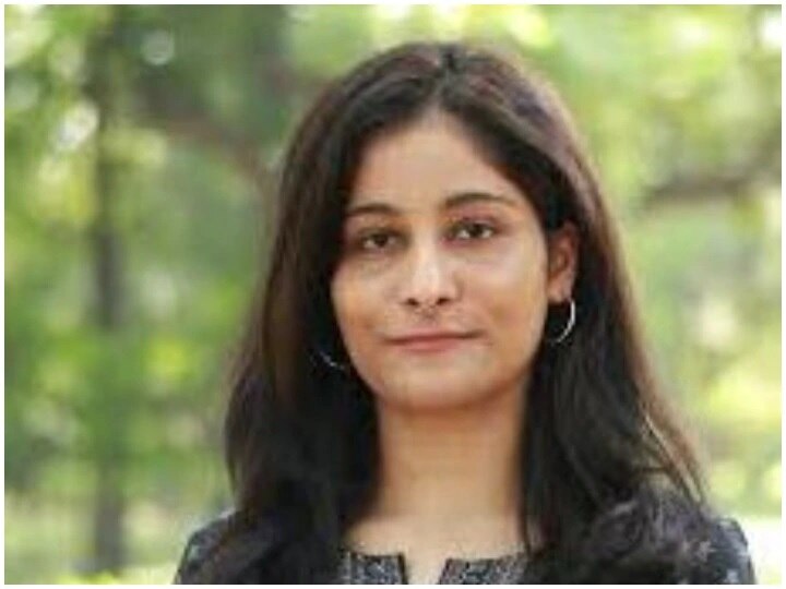 IAS Success Story Navneet prepared for UPSC after engineering she passed the exam twice and became IAS officer IAS Success Story: इंजीनियरिंग के बाद यूपीएससी की तैयारी की, नवनीत ने लगातार दो बार पास की परीक्षा और बनीं आईएएस