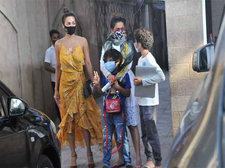 मलाइका अरोड़ा रविवार को अपनी बहन अमृता अरोड़ा और उनके दोनों बेटों अजान और रयान के साथ नजर आईं. अरोड़ा सिस्टर्स अपने पैरेंट्स के घर के बाहर स्पॉट हुईं.