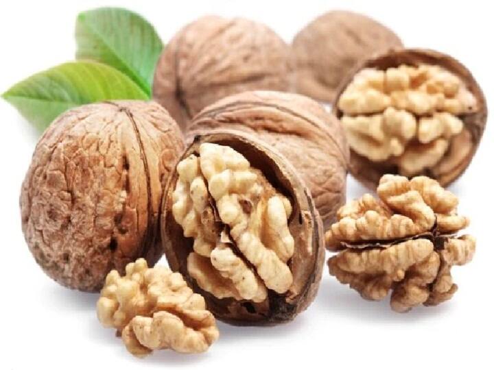 Health Tips: अखरोट का अधिक सेवन स्वास्थ्य के लिए हो सकता है नुकसानदायक Health Tips Side Effects Of Eating Too Many Walnuts Health Tips: अखरोट का अधिक सेवन स्वास्थ्य के लिए हो सकता है नुकसानदायक