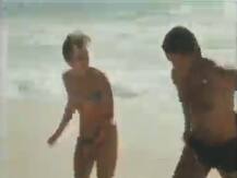 बढ़ते रेप पर इमरान ने दी 'पर्दा' करने की सलाह, बिकनी में महिला के साथ पाक PM का वीडियो वायरल