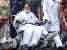 Bengal Election 2021: हुगली में ममता की हुंकार, कहा- एक पैर पर बंगाल तो दो पैरों पर जीतूंगी दिल्ली
