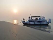 बांगलादेश: दो जहाजों के बीच भयंकर टक्कर, हादसे में 26 लोगों की मौत