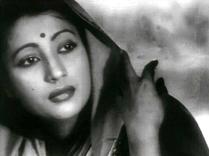 Suchitra Sen Birth Anniversary: Hindi Bangla Cinema Actress Suchitra Sen Untold Story When Rejects Rajkapur's film Offer Suchitra Sen Birth Anniversary:  सुचित्रा सेन ने ठुकरा दिया था राजकपूर की फिल्म का ऑफर